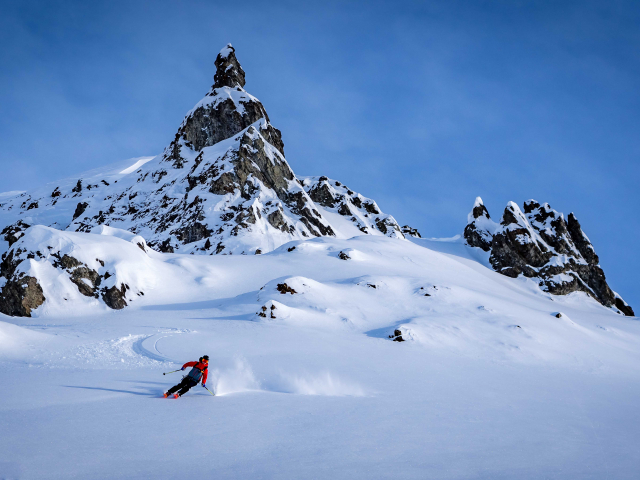 Heli Skiing Alaskas Tordrillo Mountains
