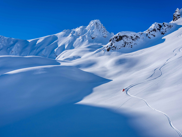 Heli Skiing Alaskas Tordrillo Mountains