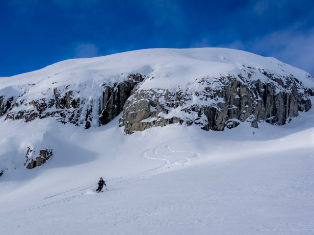 Heli Skiing Alaskas Tordrillo Mountains